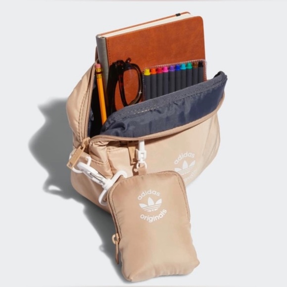 NEW Adidas Originals Puffer and Pouch Crossbody Bag - Picture 11 of 14